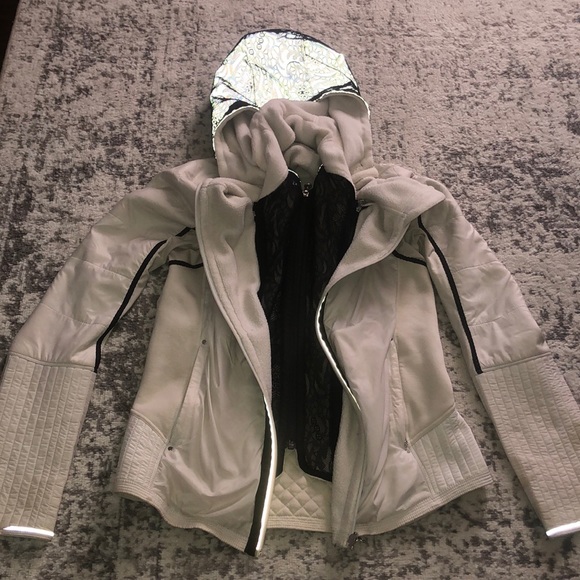 lululemon athletica Jackets & Blazers - Lulumelon jacket